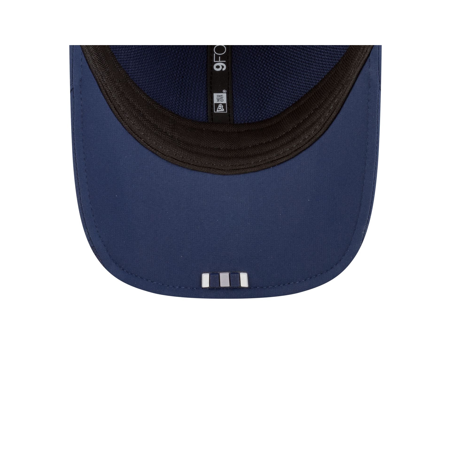 Dallas Cowboys 2025 Sideline Hot Weather 9FORTY M-Crown Snapback Hat