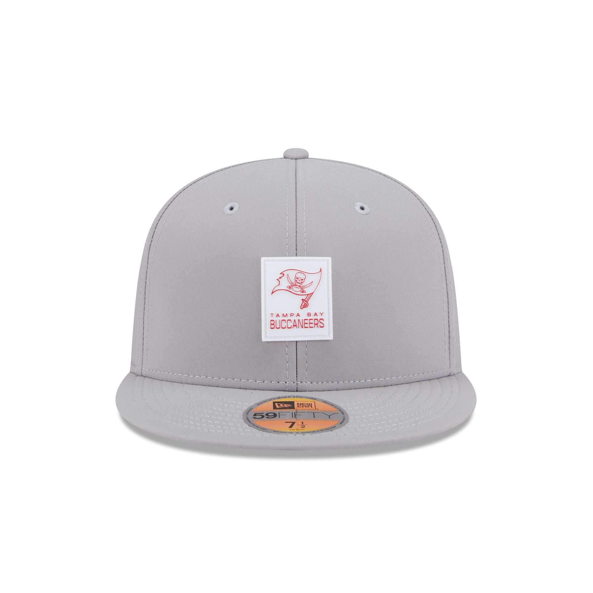 Tampa Bay Buccaneers 2025 Sideline Hot Weather Gray 59FIFTY Fitted Hat