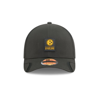 Pittsburgh Steelers 2025 Sideline Hot Weather 9FORTY M-Crown Snapback Hat