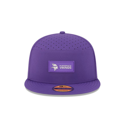 Minnesota Vikings 2025 Sideline Hot Weather Split Panel 9FIFTY Snapback Hat