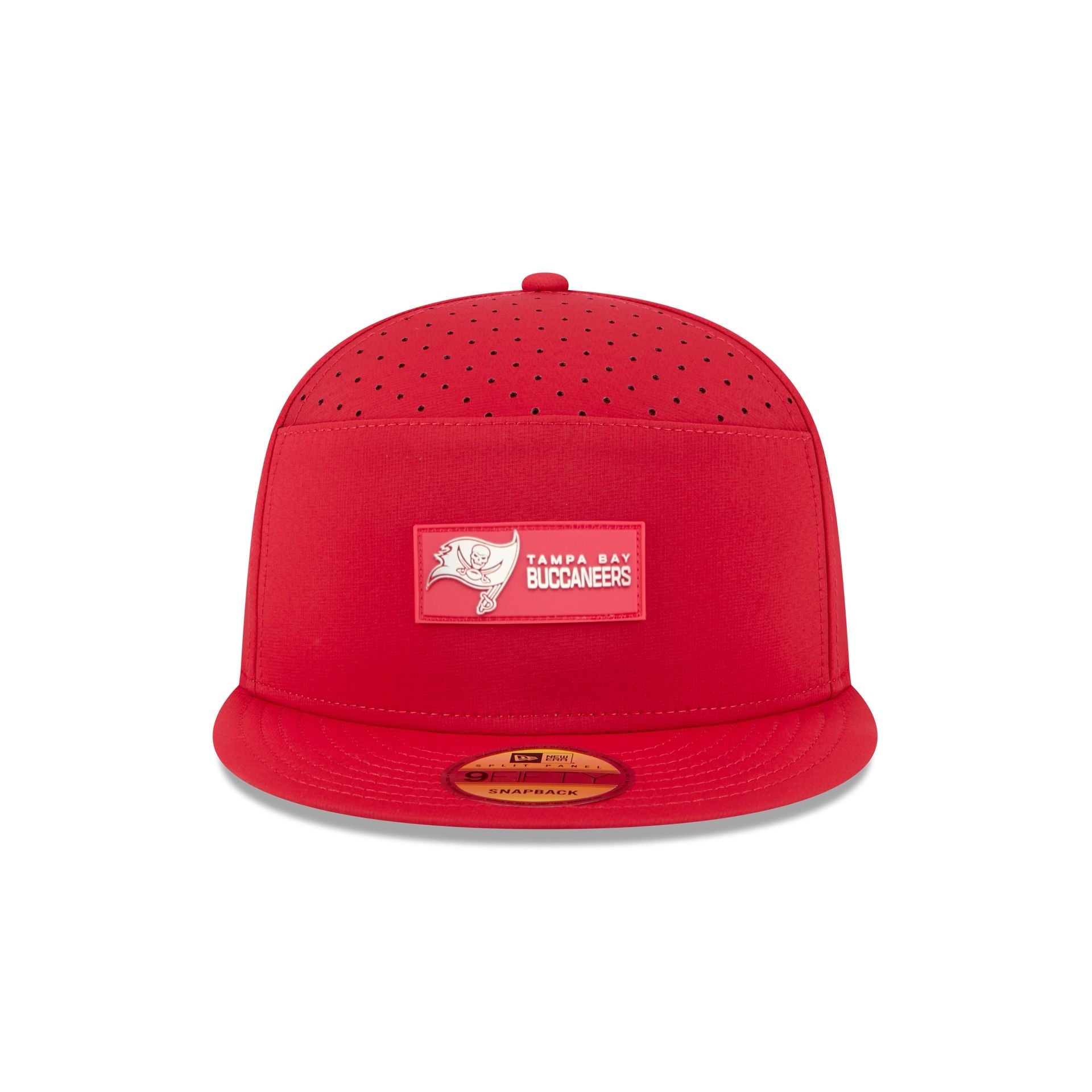 Tampa Bay Buccaneers 2025 Sideline Hot Weather Split Panel 9FIFTY Snapback Hat