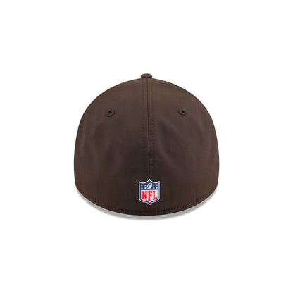 Cleveland Browns 2025 Sideline Hot Weather Historic 39THIRTY Stretch Fit Hat