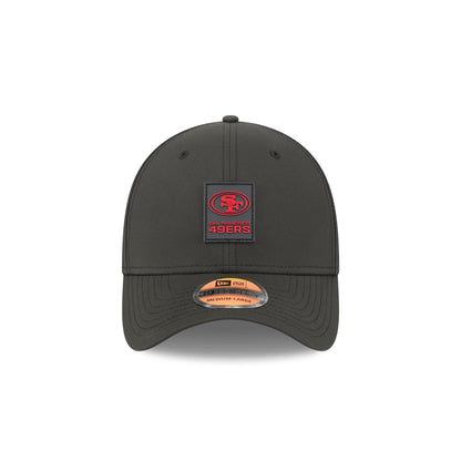 Atlanta Falcons 2025 Sideline Hot Weather 39THIRTY Stretch Fit Hat