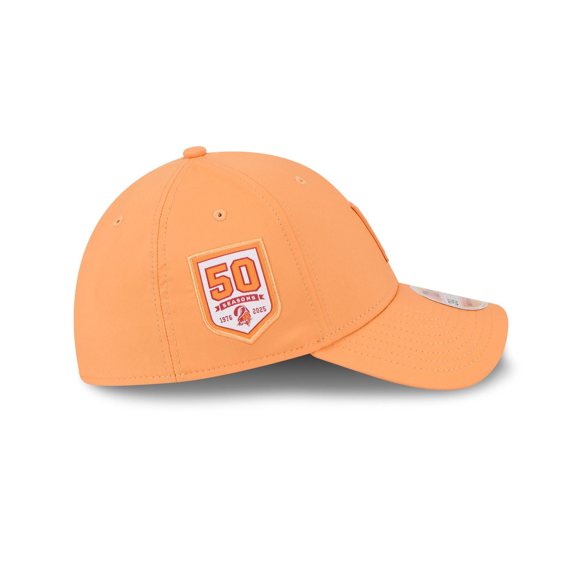 Tampa Bay Buccaneers 2025 Sideline Hot Weather Historic 39THIRTY Stretch Fit Hat