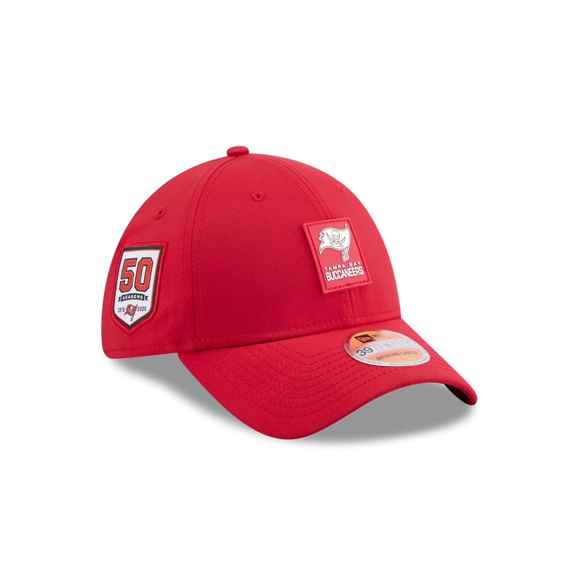 Tampa Bay Buccaneers 2025 Sideline Hot Weather 39THIRTY Stretch Fit Hat