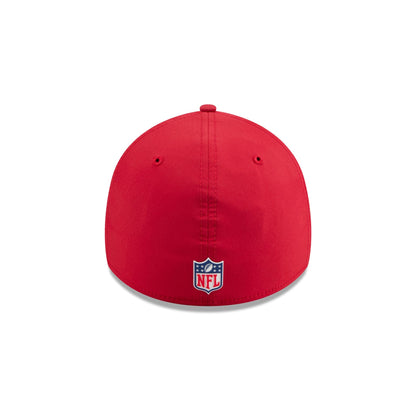 Tampa Bay Buccaneers 2025 Sideline Hot Weather 39THIRTY Stretch Fit Hat