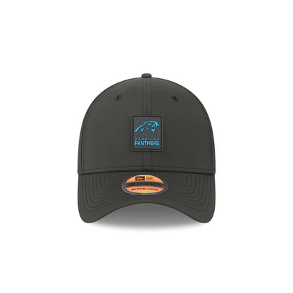 Carolina Panthers 2025 Sideline Hot Weather Black 39THIRTY Stretch Fit Hat