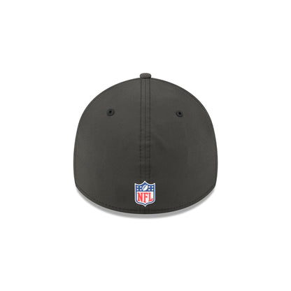 San Francisco 49ers 2025 Sideline Hot Weather Black 39THIRTY Stretch Fit Hat