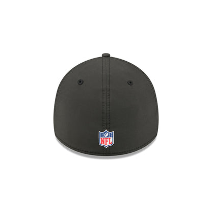 Arizona Cardinals 2025 Sideline Hot Weather Black 39THIRTY Stretch Fit Hat