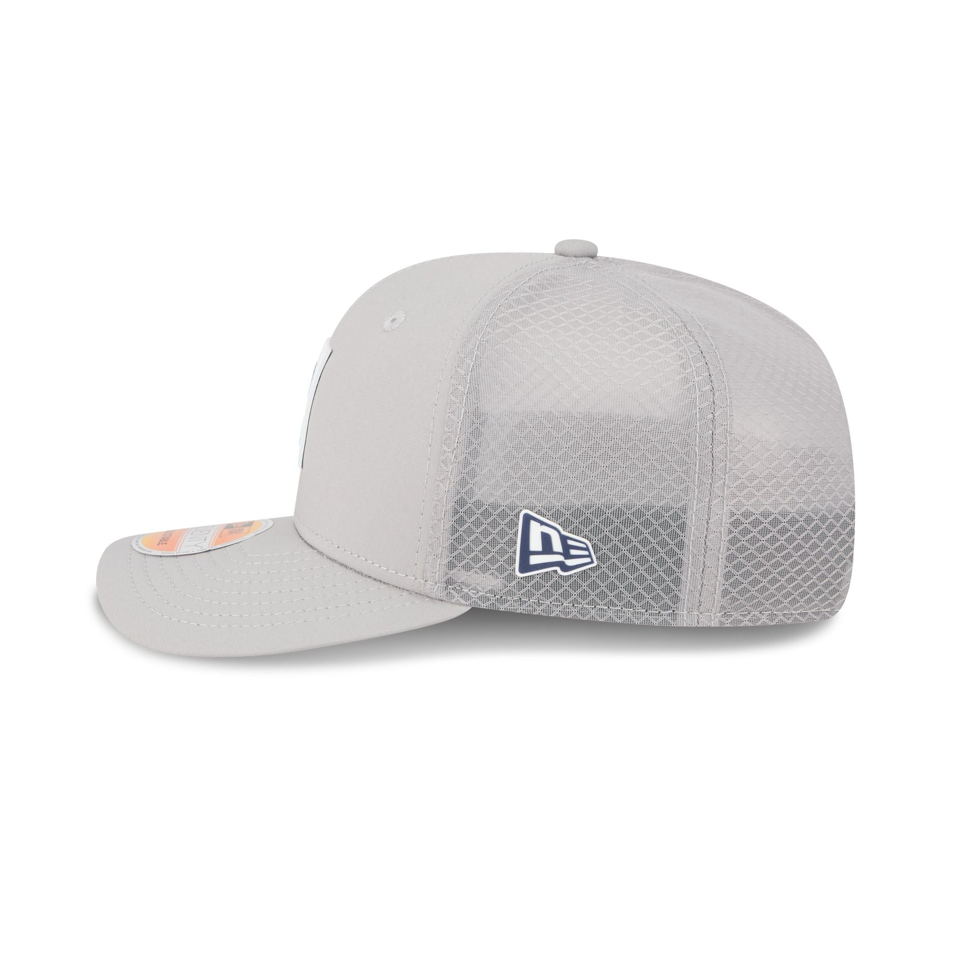 Dallas Cowboys 2025 Sideline Hot Weather Gray 9SEVENTY Trucker Hat