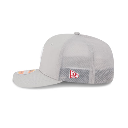 Arizona Cardinals 2025 Sideline Hot Weather Gray 9SEVENTY Trucker Hat