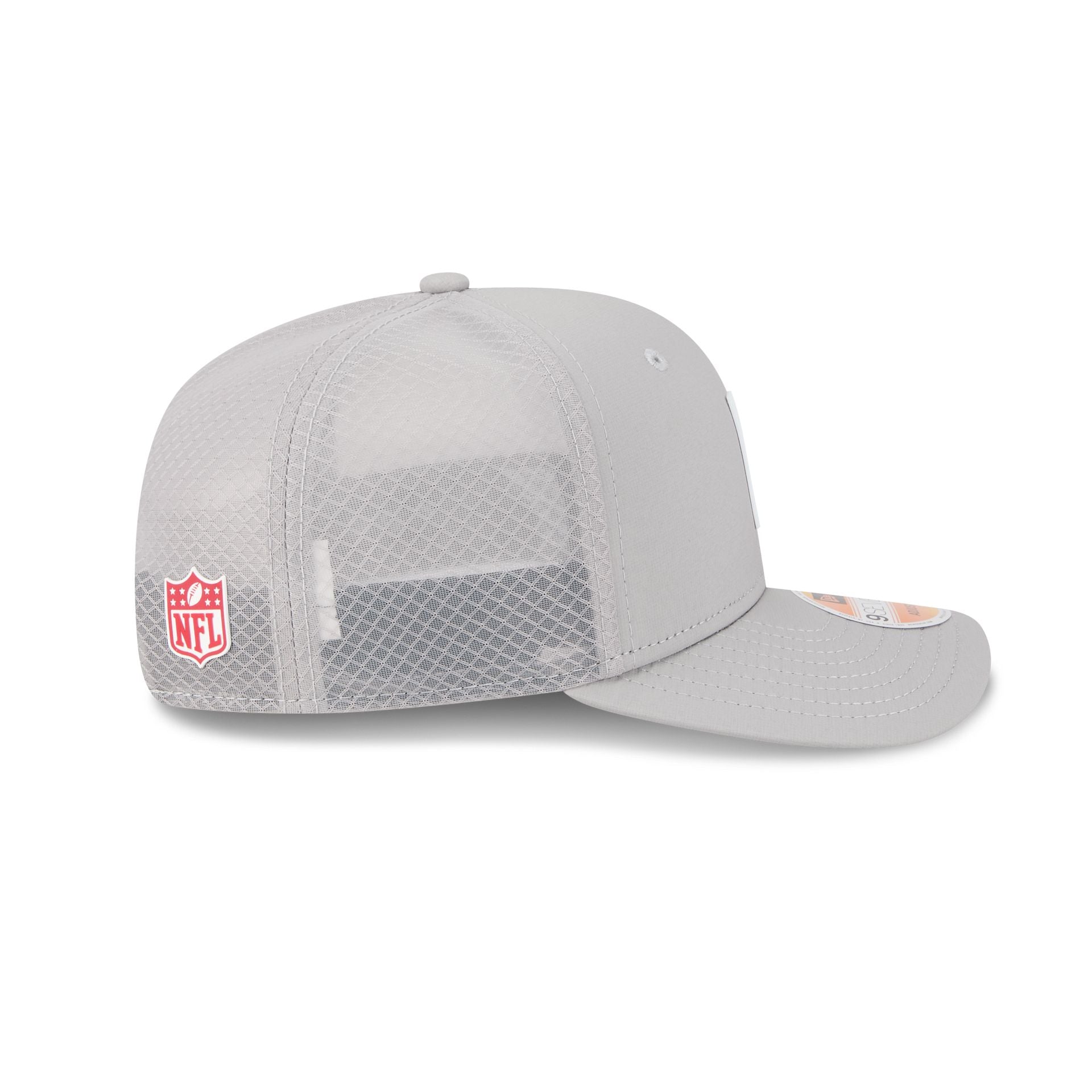 Tampa Bay Buccaneers 2025 Sideline Hot Weather Gray 9SEVENTY Trucker Hat