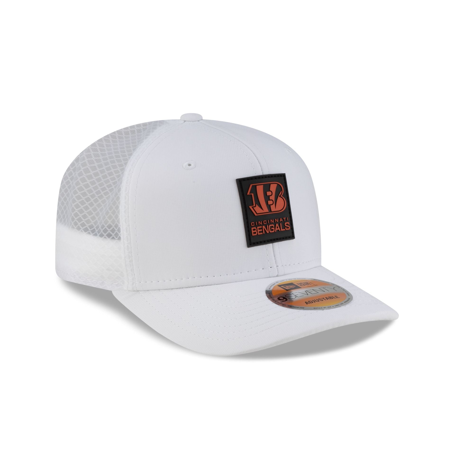 Cincinnati Bengals 2025 Sideline Hot Weather White 9SEVENTY Trucker Hat