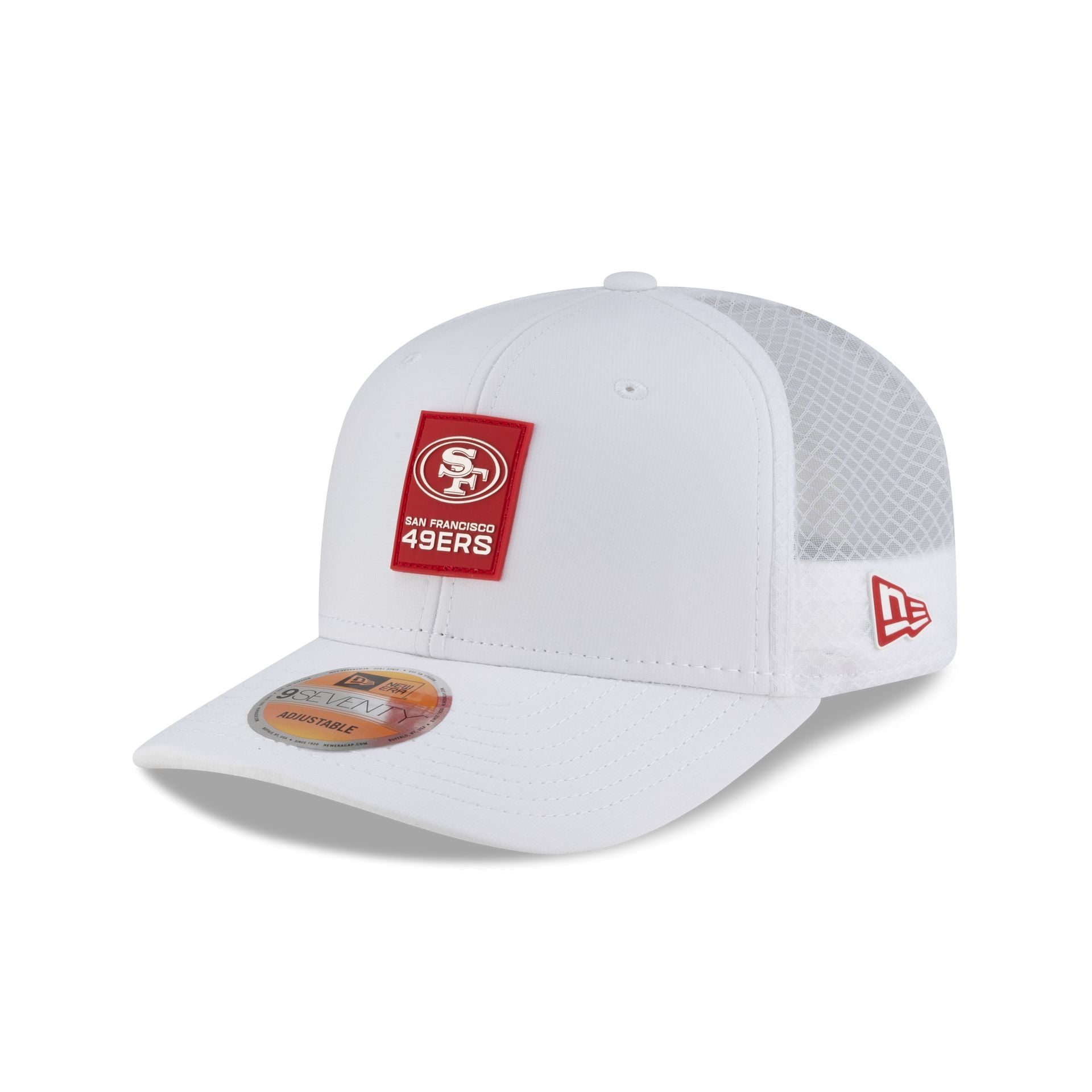 San Francisco 49ers 2025 Sideline Hot Weather White 9SEVENTY Trucker Hat
